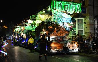 Illuminated float